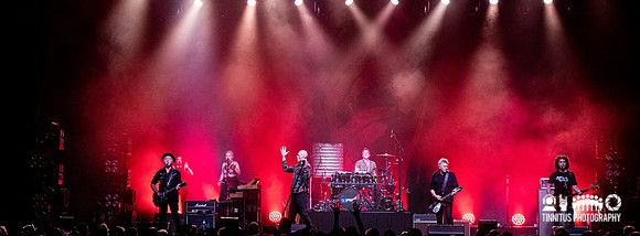 Midnight Oil in concert