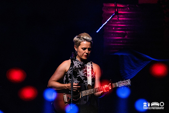Liz Stringer in concert