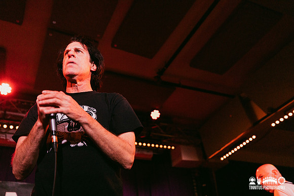 Negative Approach in concert