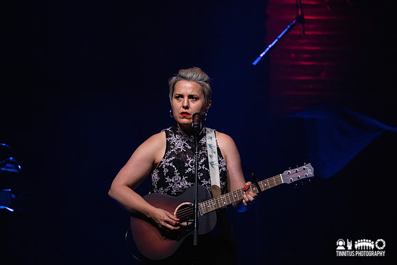 Liz Stringer in concert