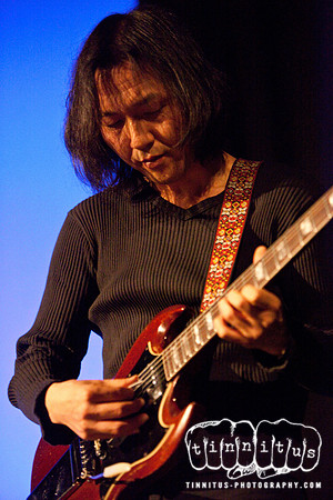 Damon and Naomi in concert, with Michio Kurihara