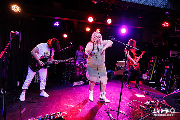 Plaster of Paris in concert
