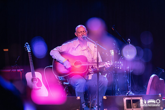 Andrew Cohen in concert