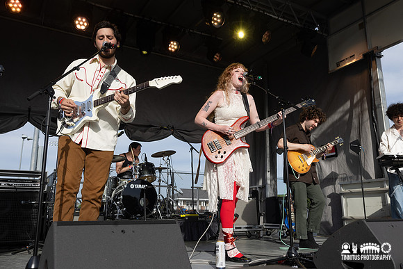 Paper Lady in concert