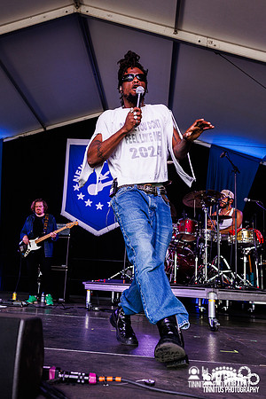 Obongjayar in concert