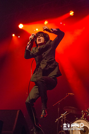 The Make-Up in concert at ATP's I'll Be Your Mirror festival