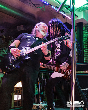 Iron Fisted in concert