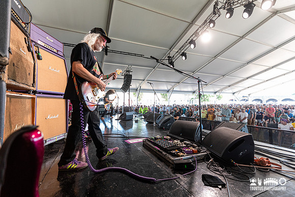 Dinosaur Jr. in concert