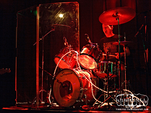 Mission of Burma in concert