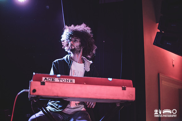 Oneida in concert