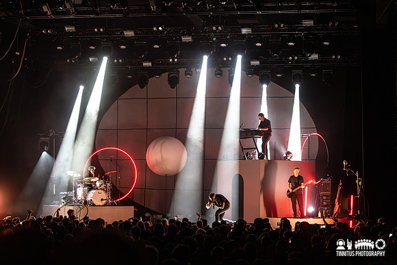 Future Islands in concert