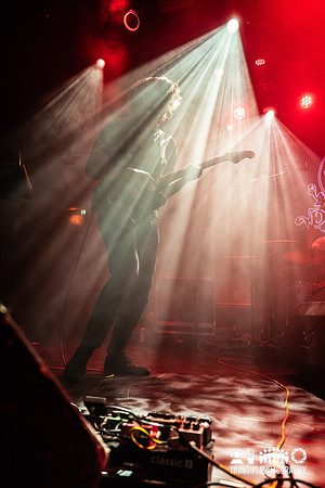 Frankie and the Witch Fingers in concert