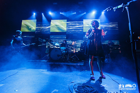 Slowdive in concert