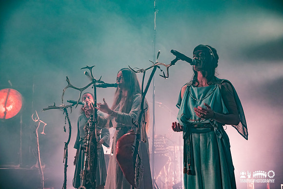 Heilung in concert
