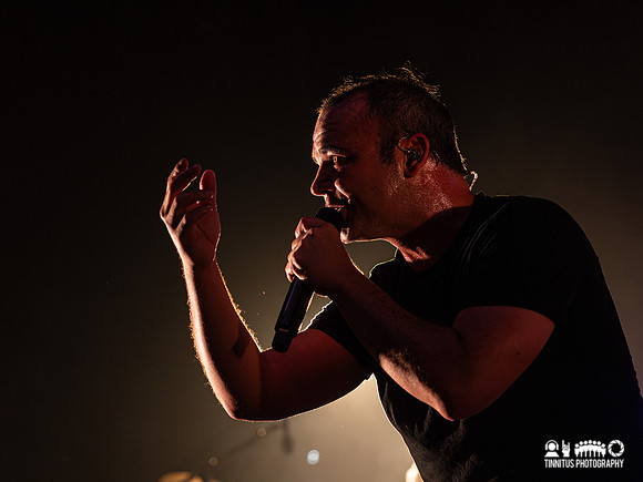 Future Islands in concert