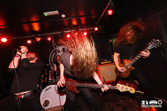 Famyne in concert