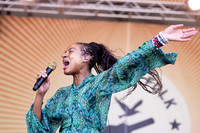 Allison Russell in concert