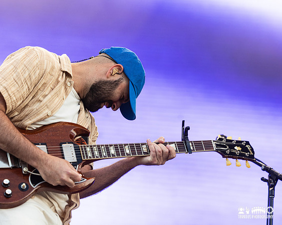 Young The Giant in concert