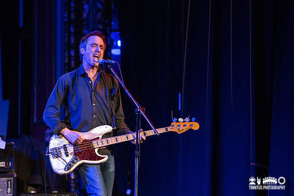 Mission of Burma in concert