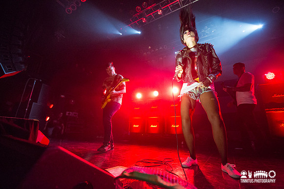 Sleigh Bells in concert