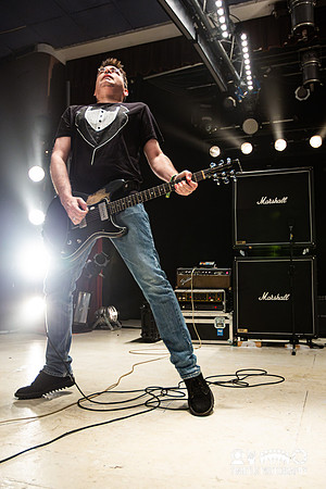 Shellac in concert