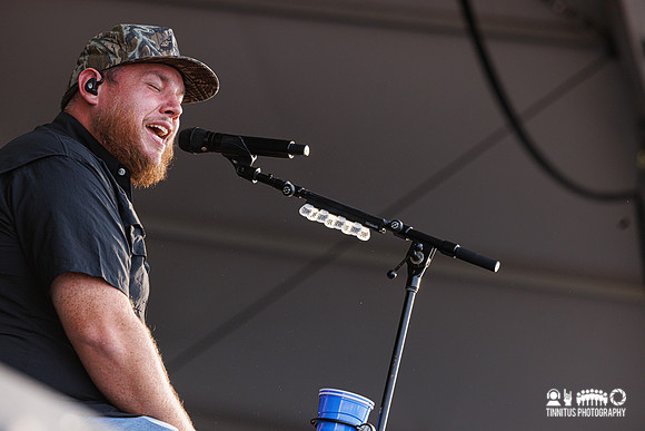 Luke Combs in concert