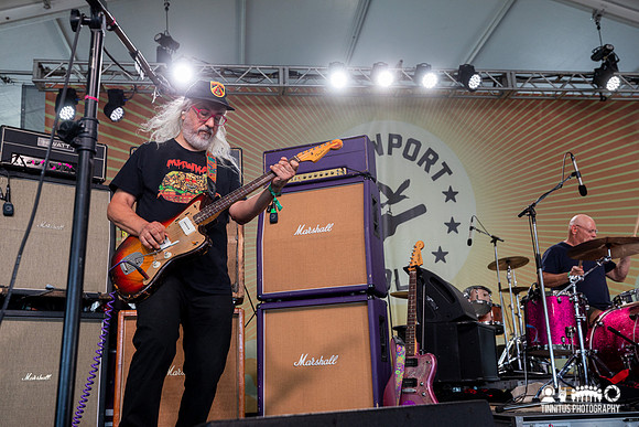 Dinosaur Jr. in concert