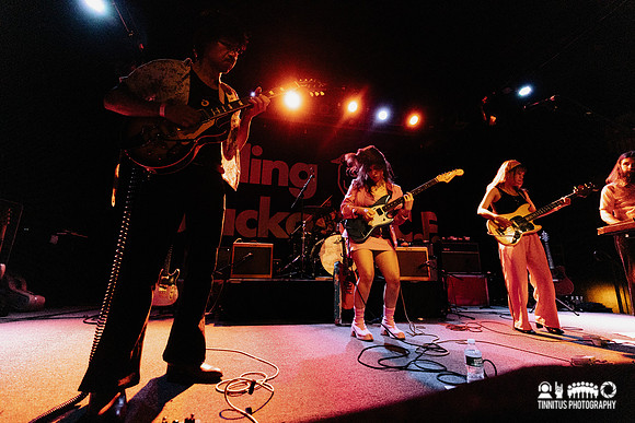 Dropper in concert