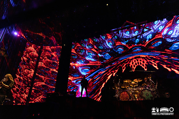 Tool in concert