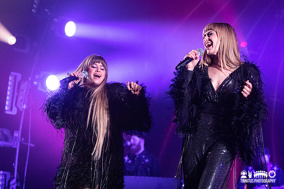 Lucius in concert