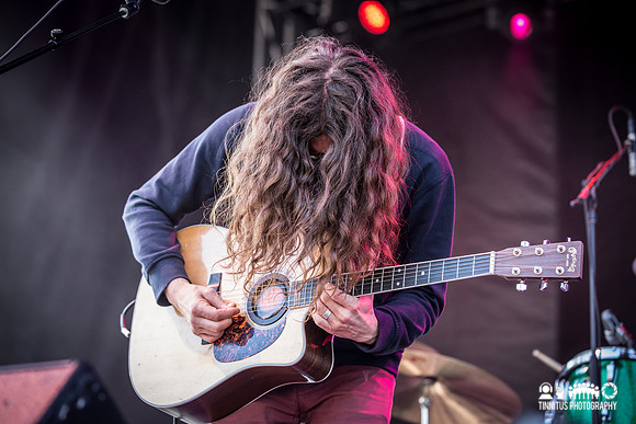 Kurt Vile and The Violators in concert