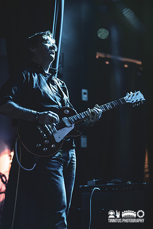 Oneida in concert