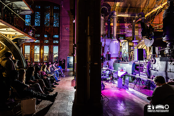 Cryptwarbler in concert