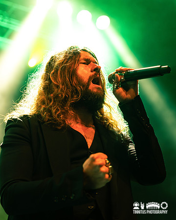 Rival Sons in concert