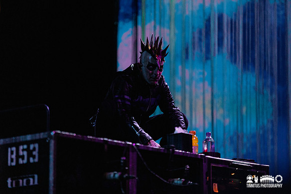Tool in concert