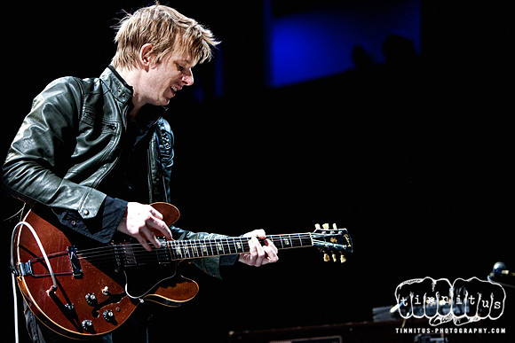 Spoon in concert