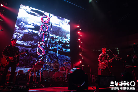 Queens Of The Stone Age in concert