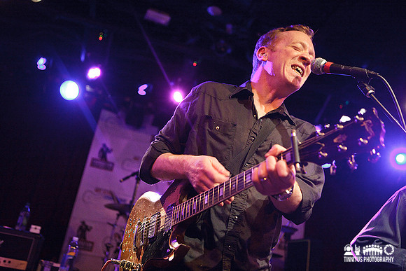 Bill Janovitz of The Hot Stove Cool Music All-Stars in concert