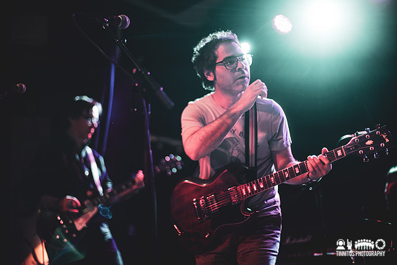 Oneida in concert