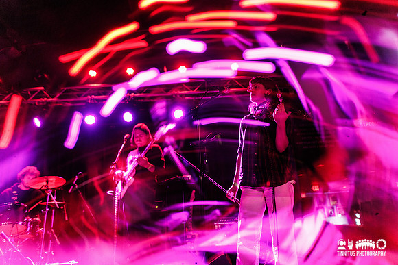 Sluice in concert