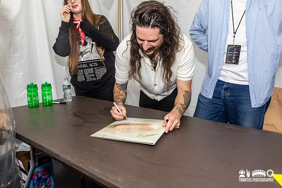 Dry Cleaning record signing