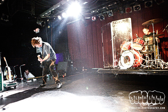 Mission of Burma in concert