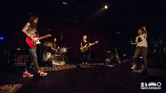 Warpaint in concert