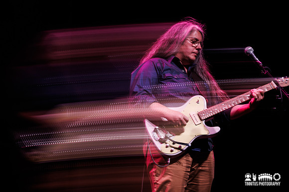 Marisa Anderson in concert