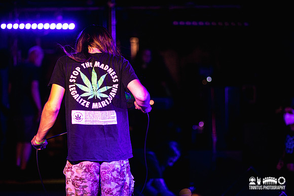 Belzebong in concert