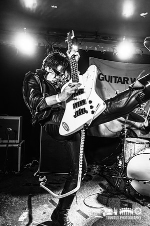 Guitar Wolf in concert