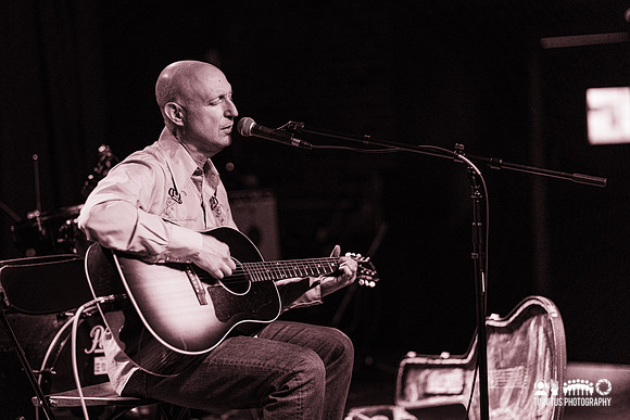 Andrew Cohen in concert