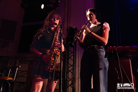 Alien Nosejob in concert