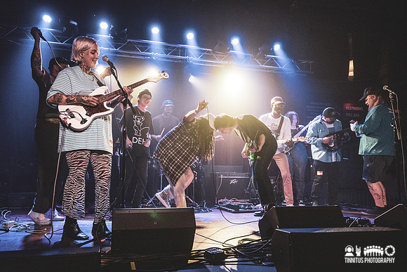 Dehd in concert