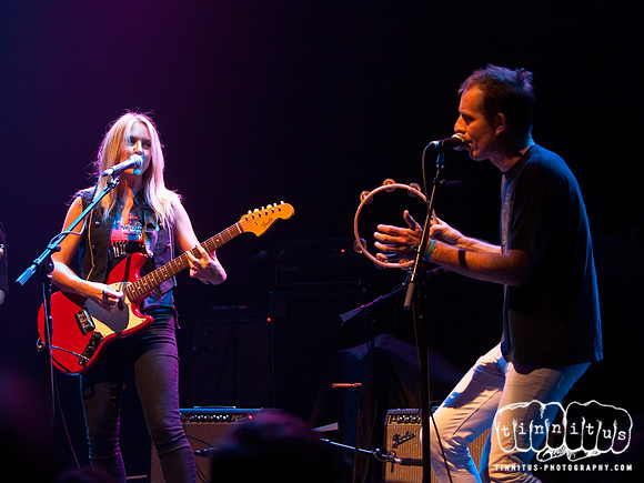 Liz Phair is joined by Ted Leo in concert at Matador Records' Lo